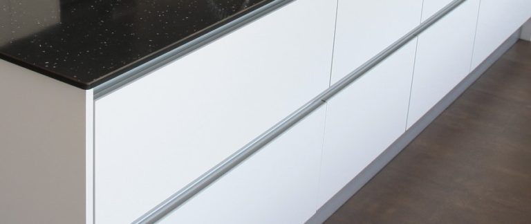 PUERTAS UÑERO | Agloma