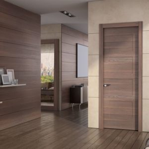 Puertas abatibles de madera de diseño.