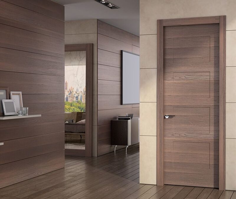 Puertas abatibles de madera de diseño.